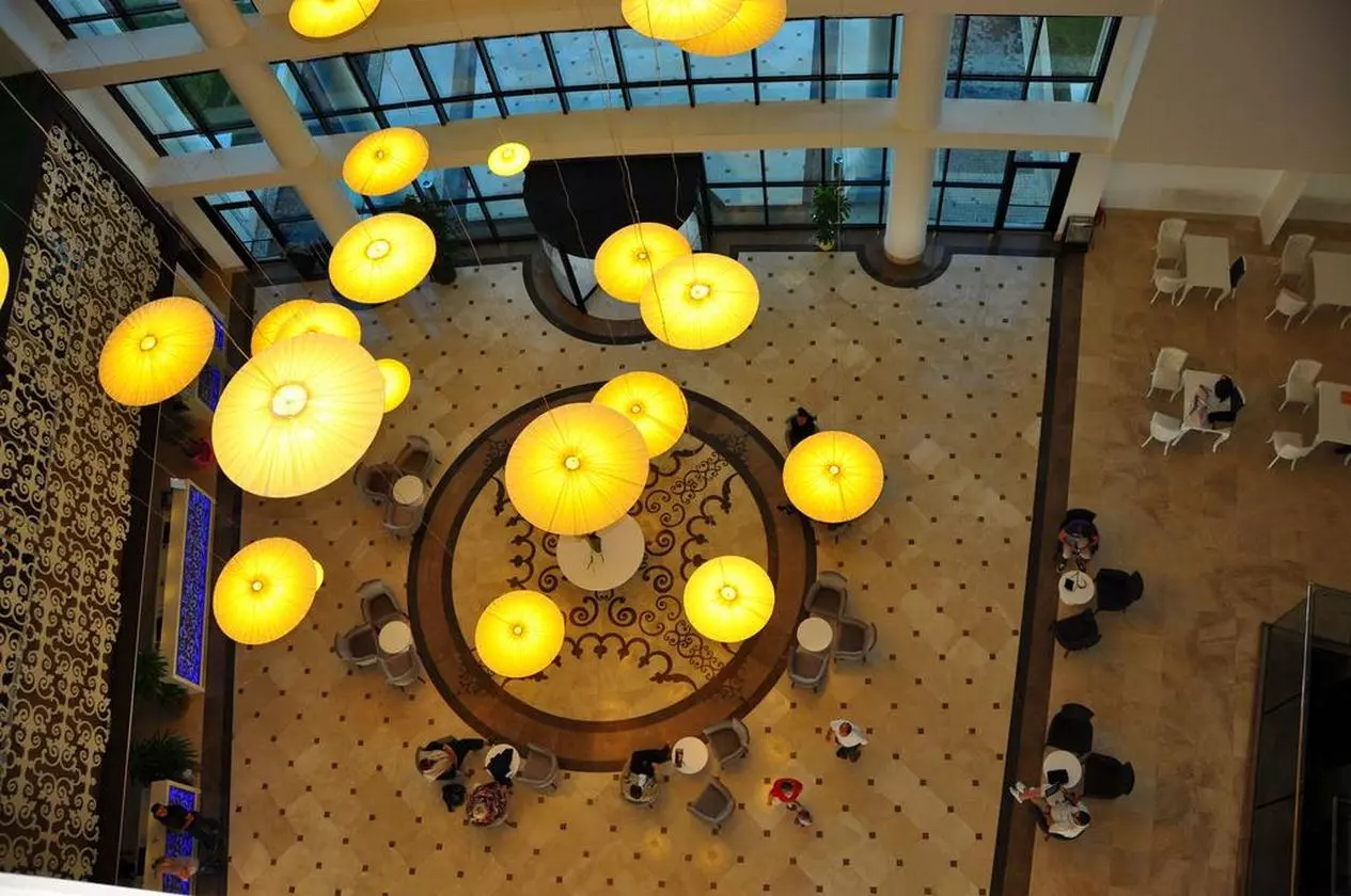 SIDEPRINCESS_SHABAVIZ (3).jpg